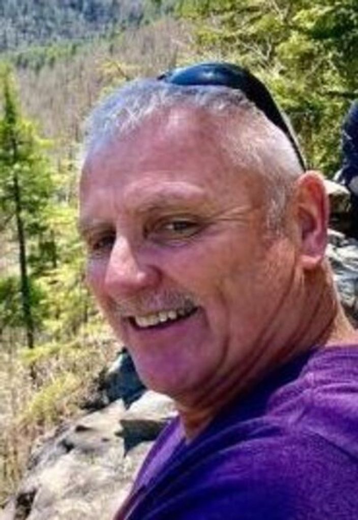Ernie James Hillsman Profile Photo