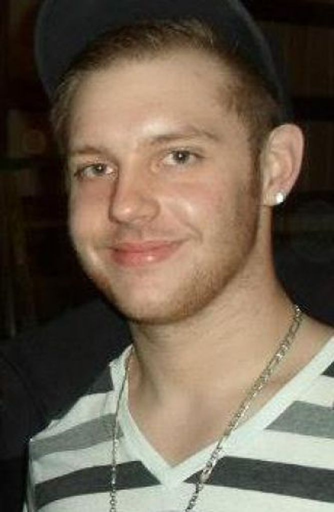 Joshua Vaughn Behrends Profile Photo