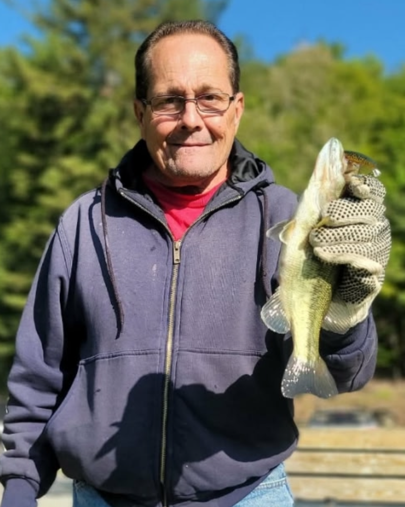 Robert William Molnar, Jr. "Bobby" Profile Photo