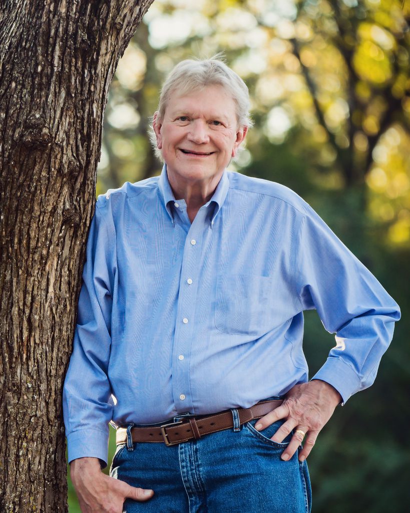 Phil Eugene Schneider Profile Photo