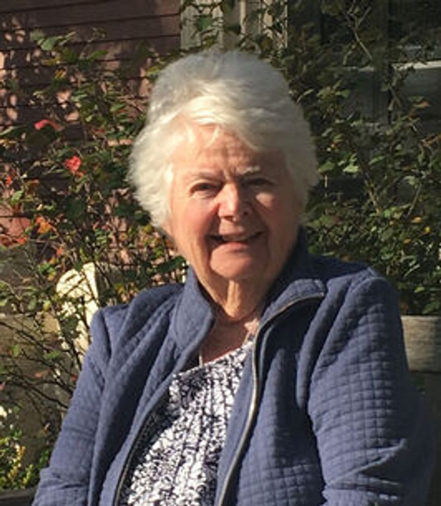 Clare Lowney Profile Photo