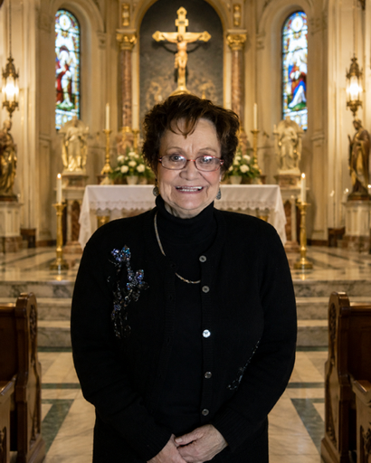 LouAnn Broz Profile Photo