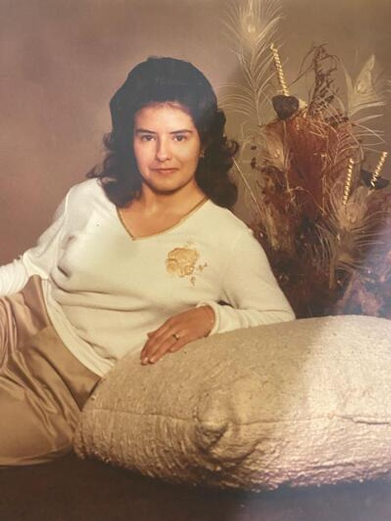 Anita M Henrnandez Profile Photo