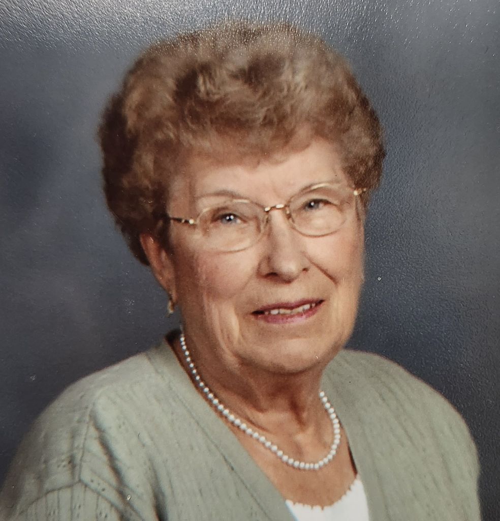 Violet Mae Hackbart Profile Photo