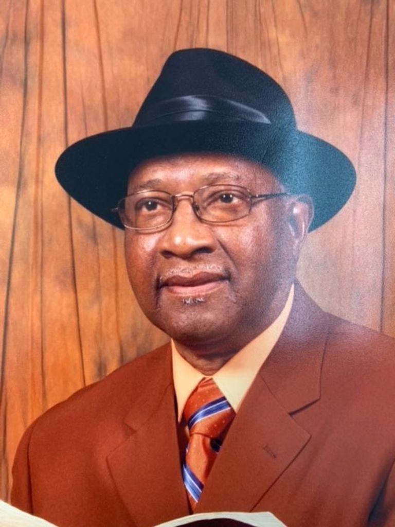 Mr. Owen Douglas Wallace Profile Photo