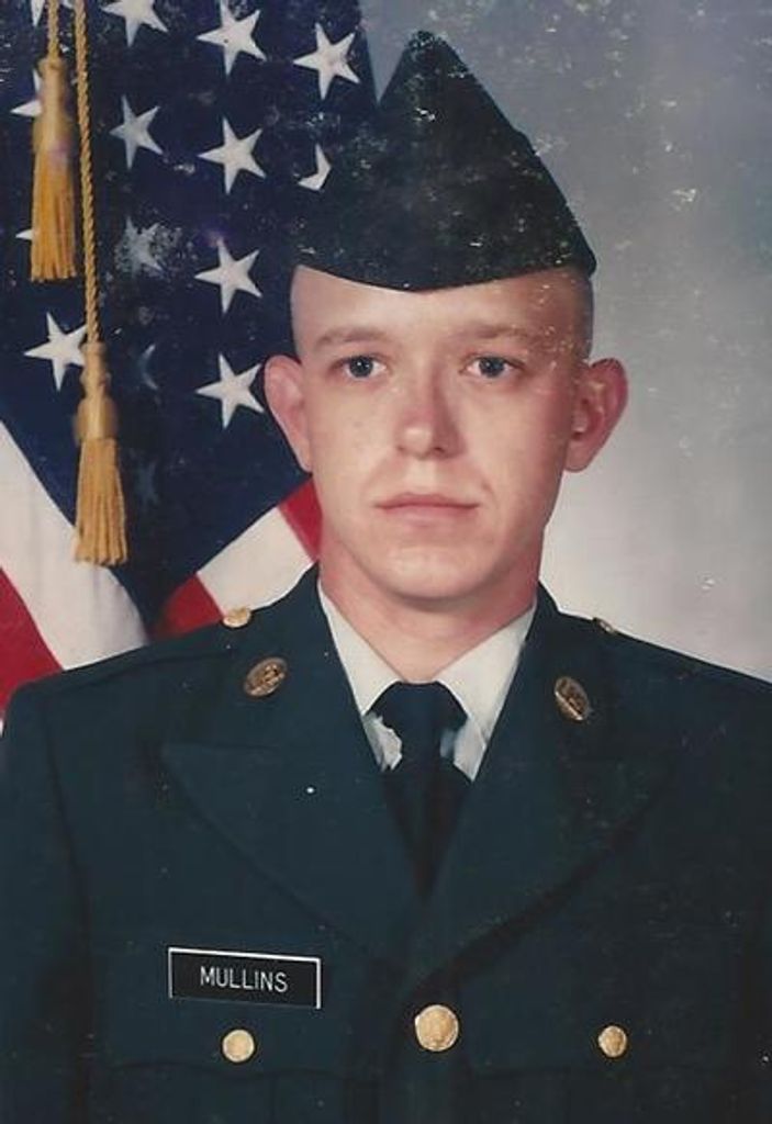 Jonathan Mullins Profile Photo