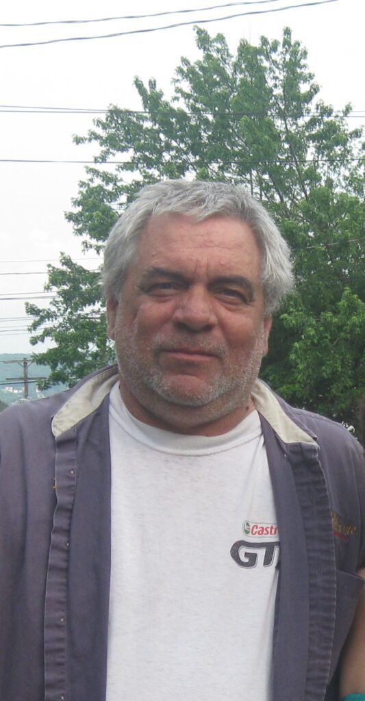 Robert Sledzinski Profile Photo