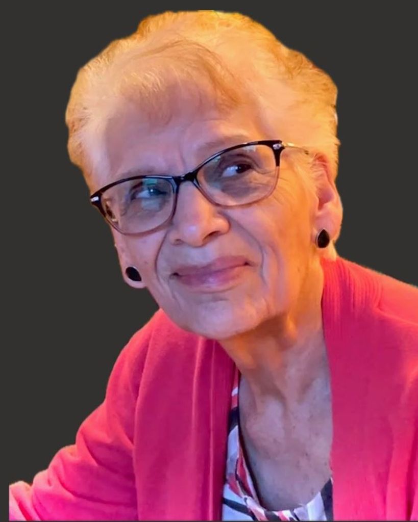 Helen Flores Profile Photo