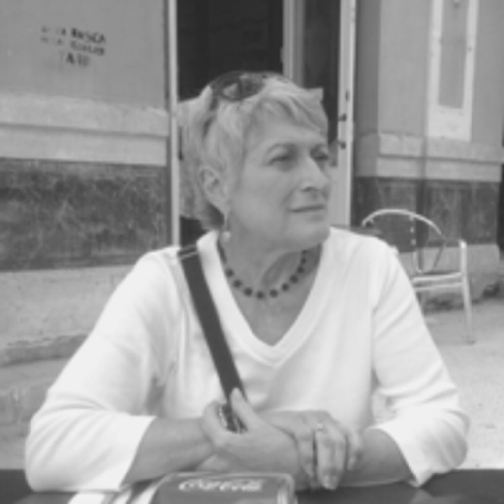 Margaret L DeBruhl