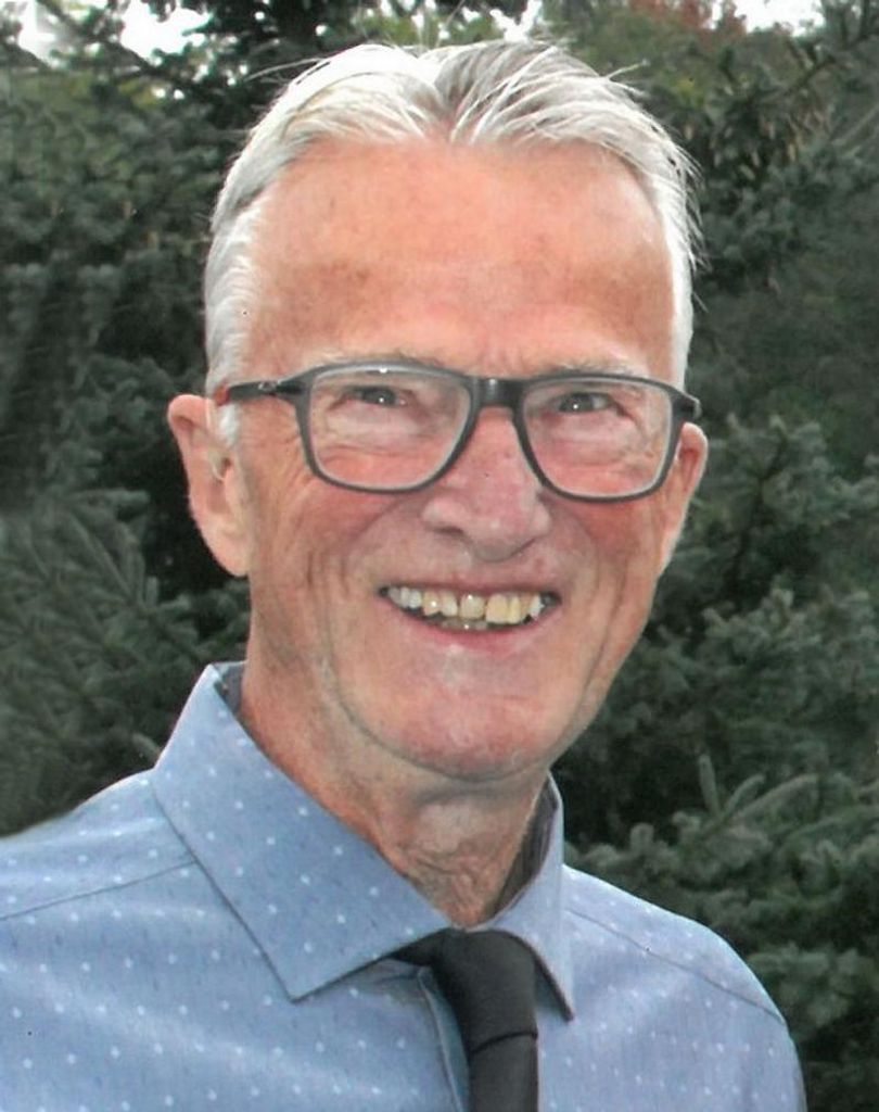 John E. Lundeen Profile Photo