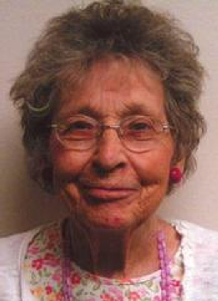 Lottie Retzlaff Profile Photo