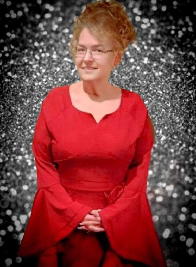 Lois Giles