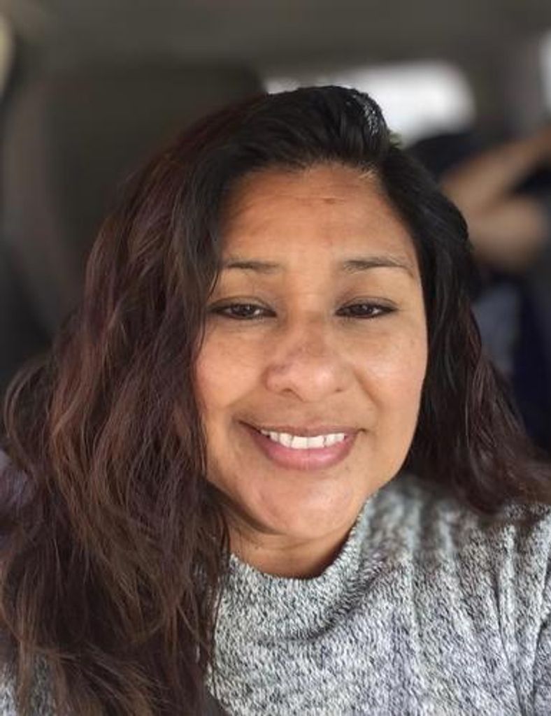 Rosalinda Ybarra Profile Photo