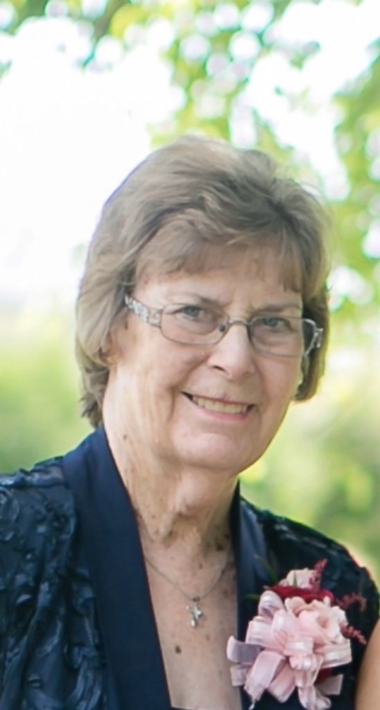 Linda Lou Edwards Profile Photo