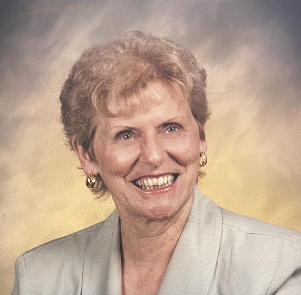 Helen Julia Brown Luongo Profile Photo
