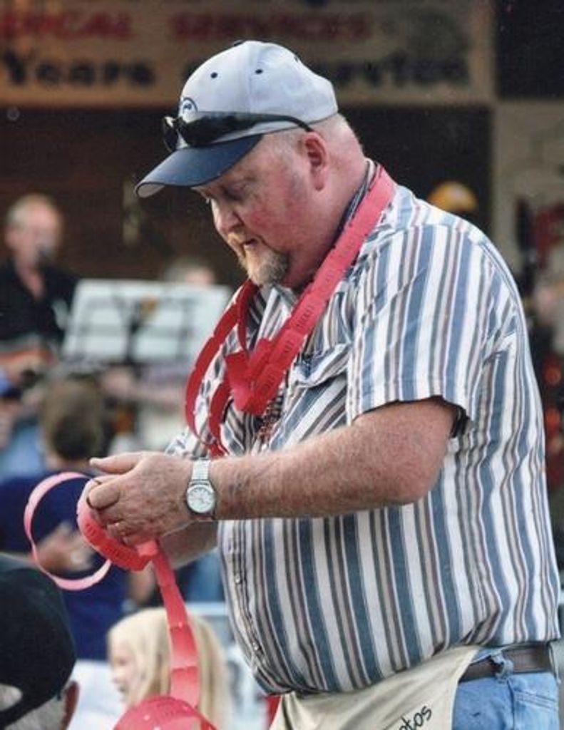 George Dewey Robbins, Sr. Profile Photo