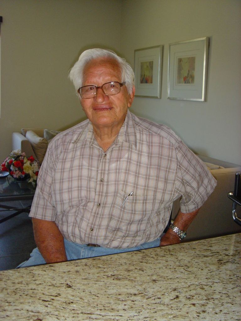 Antonio Flores Mendoza