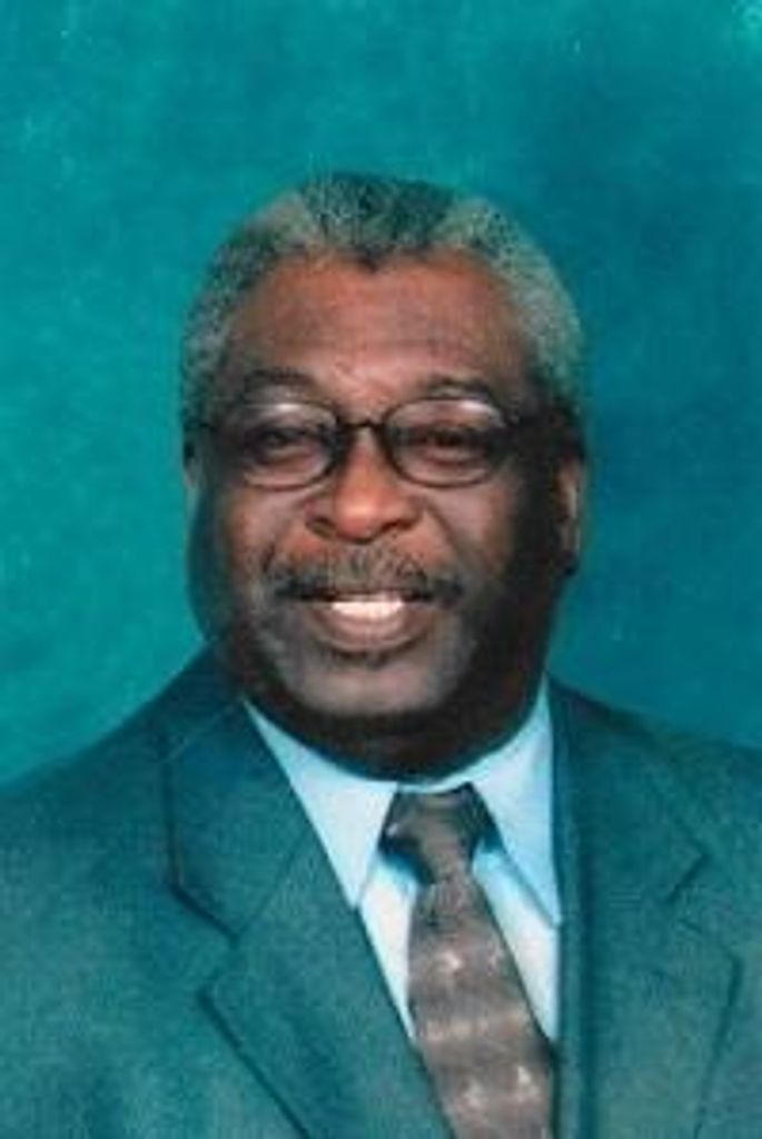 Charlie Mckenzie Profile Photo