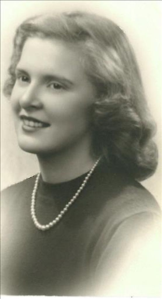 Mary Hjelle