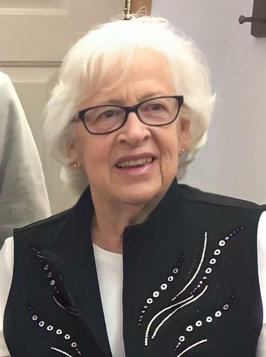 Marsha Kay (Syphers)  Long photo gallery thumbnail 1 of 172