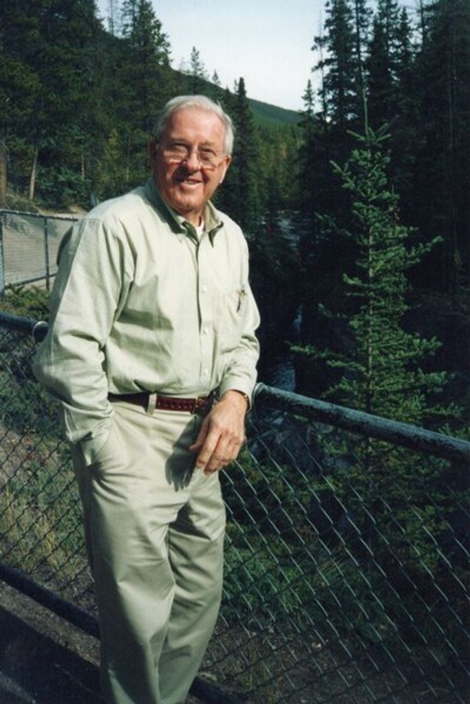 Robert W. Farrow Profile Photo