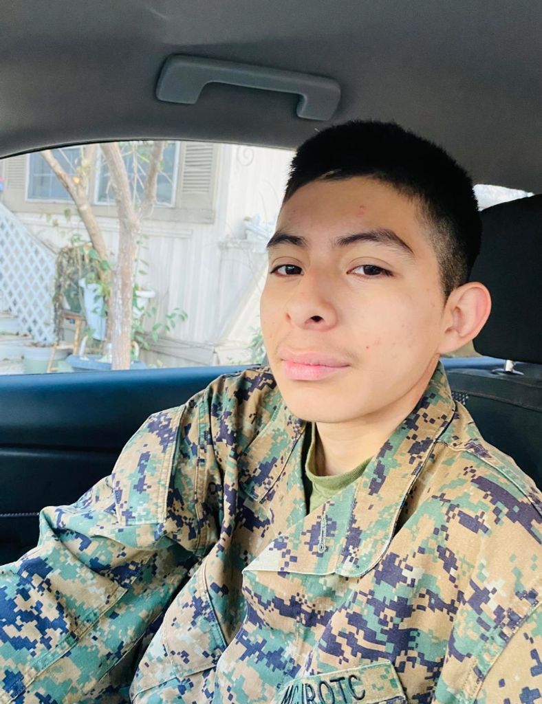 Luis Anthony Luna Profile Photo