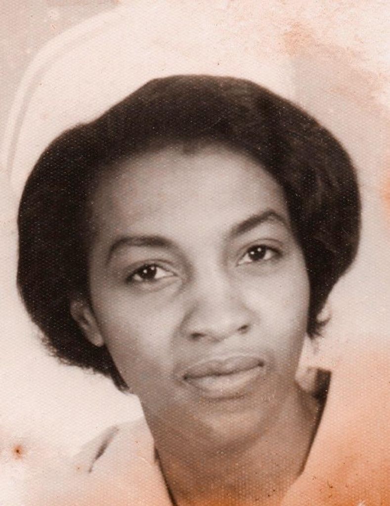 Lois Alas Crowder Profile Photo