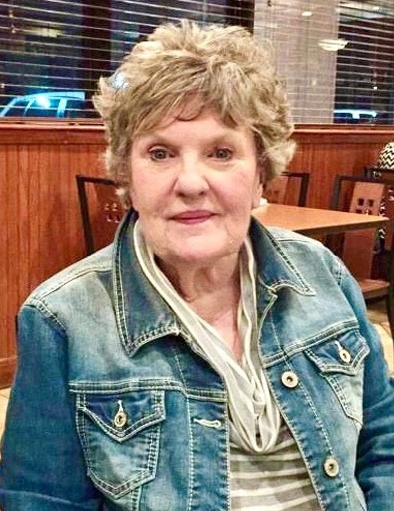 Carolyn (White)  Wardlaw Majkrzak