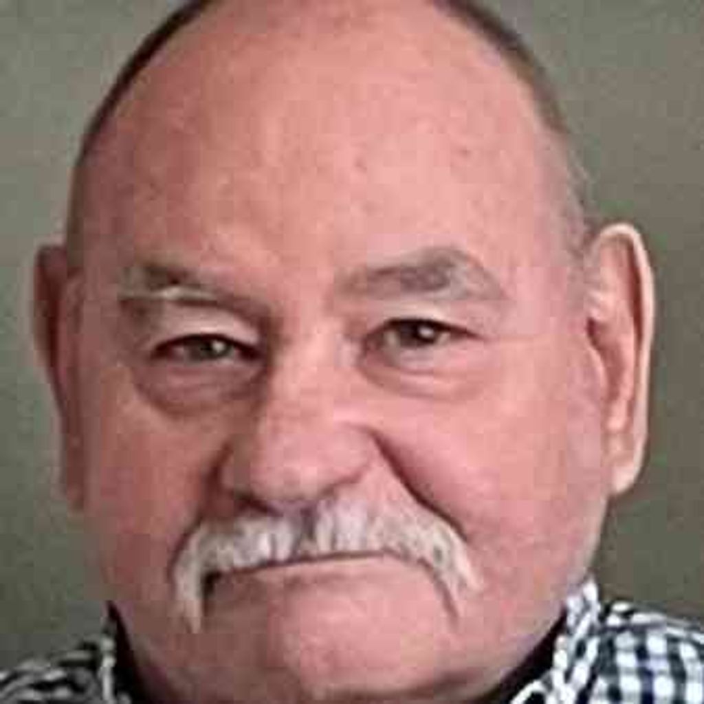 Michael Cheshareck Profile Photo