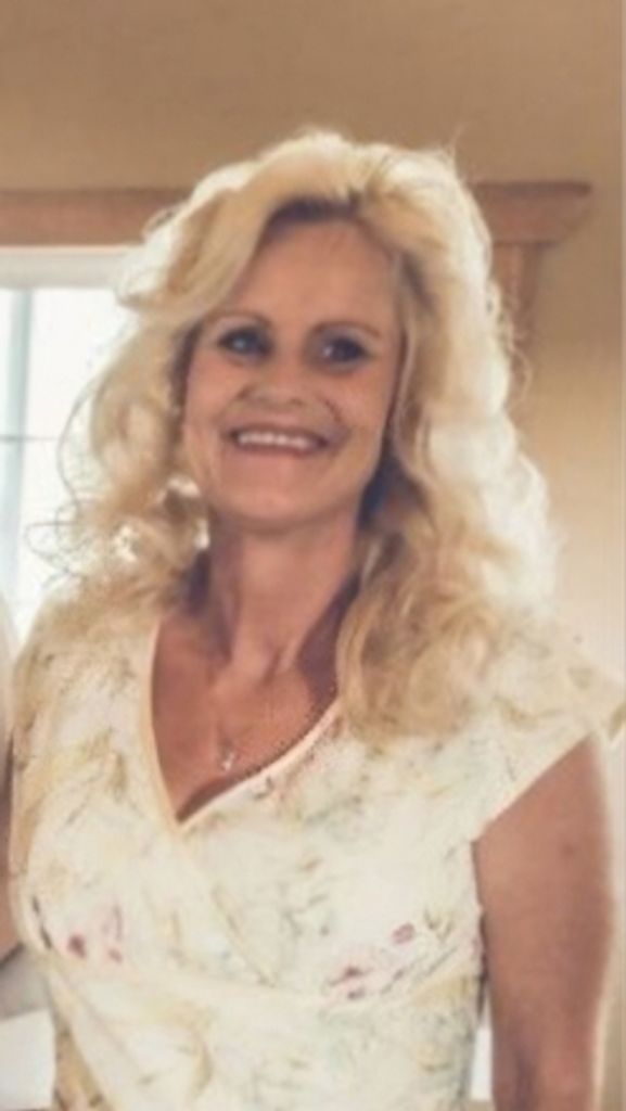 Kimberly Suzanne Topham Profile Photo