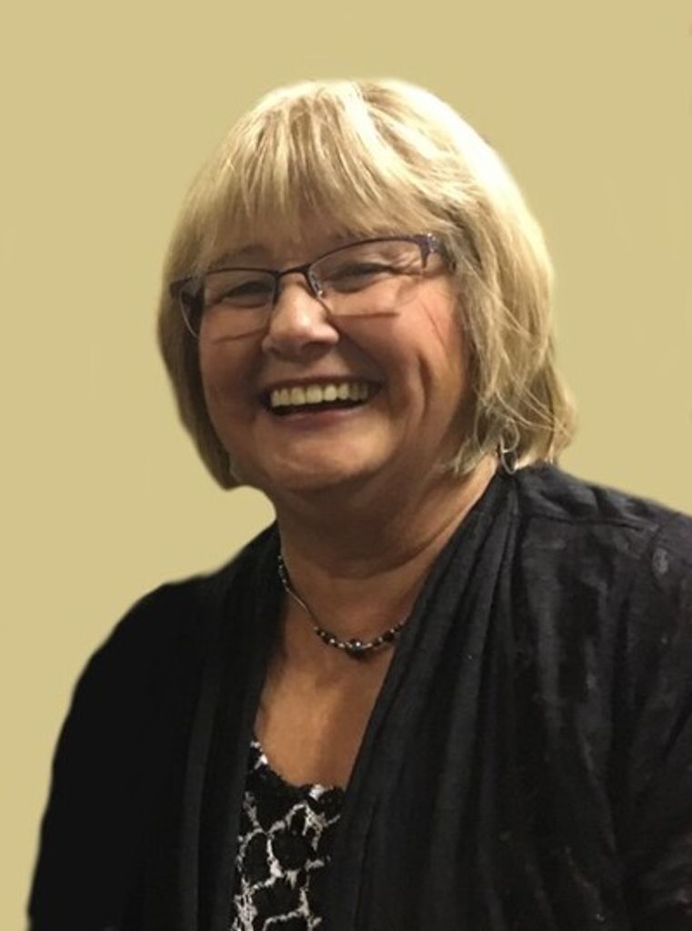 Diedre Dawna Ellen Lindsay Profile Photo