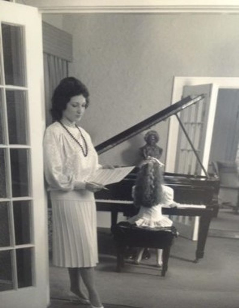 Mary Engel