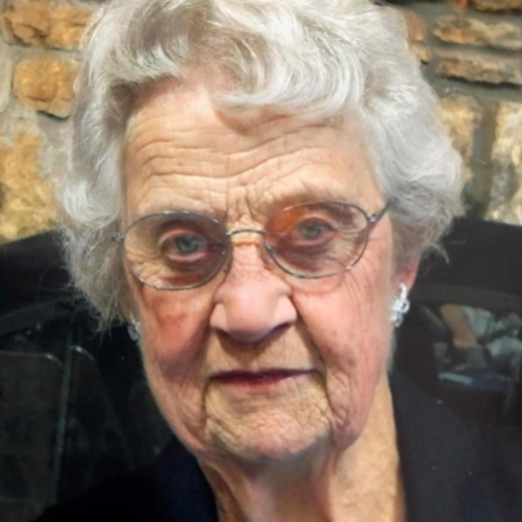 Rosalyn J. Mommsen