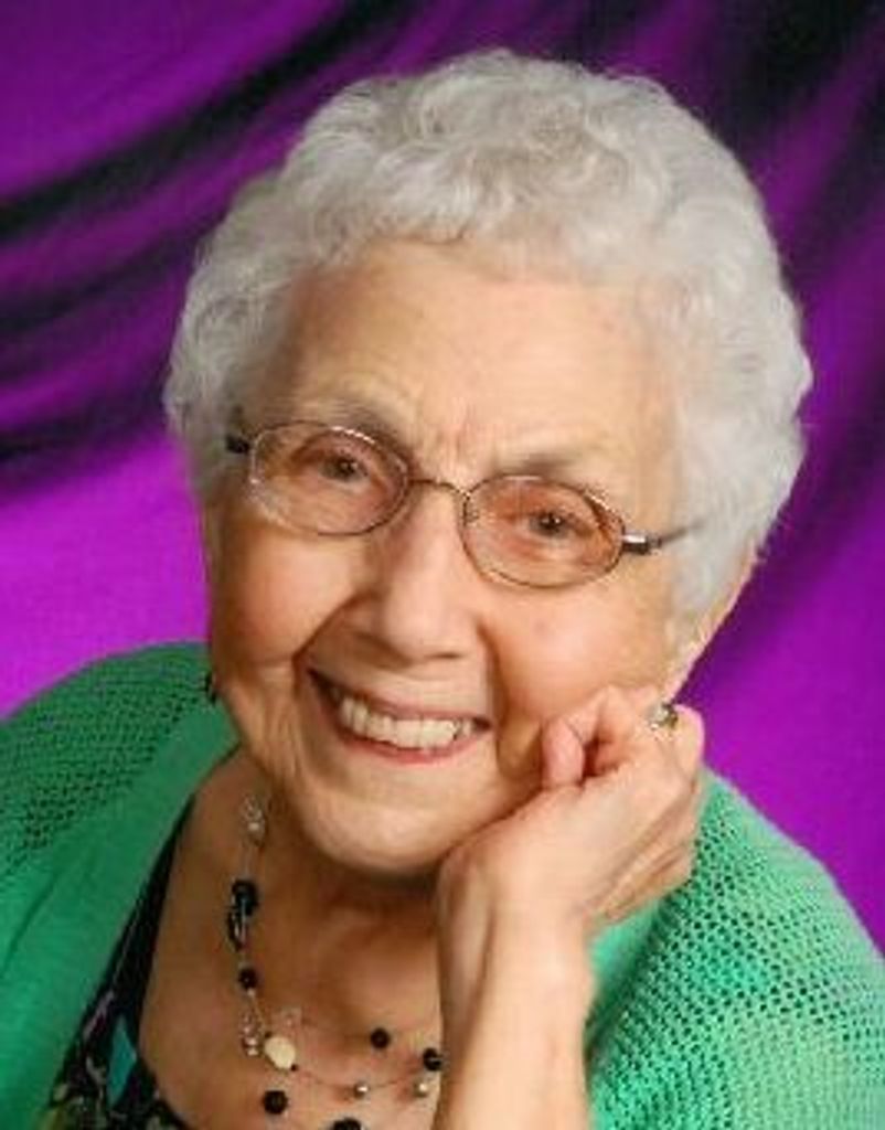 Valeria  M. Rohde