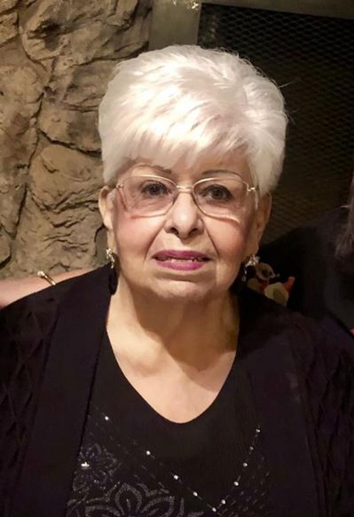 Esperanza G. Munoz Profile Photo