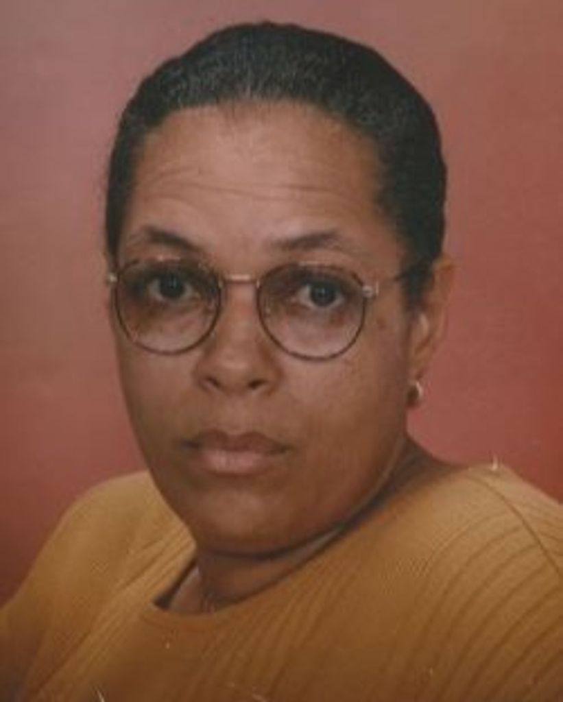 Sarah Louise Thomas Profile Photo