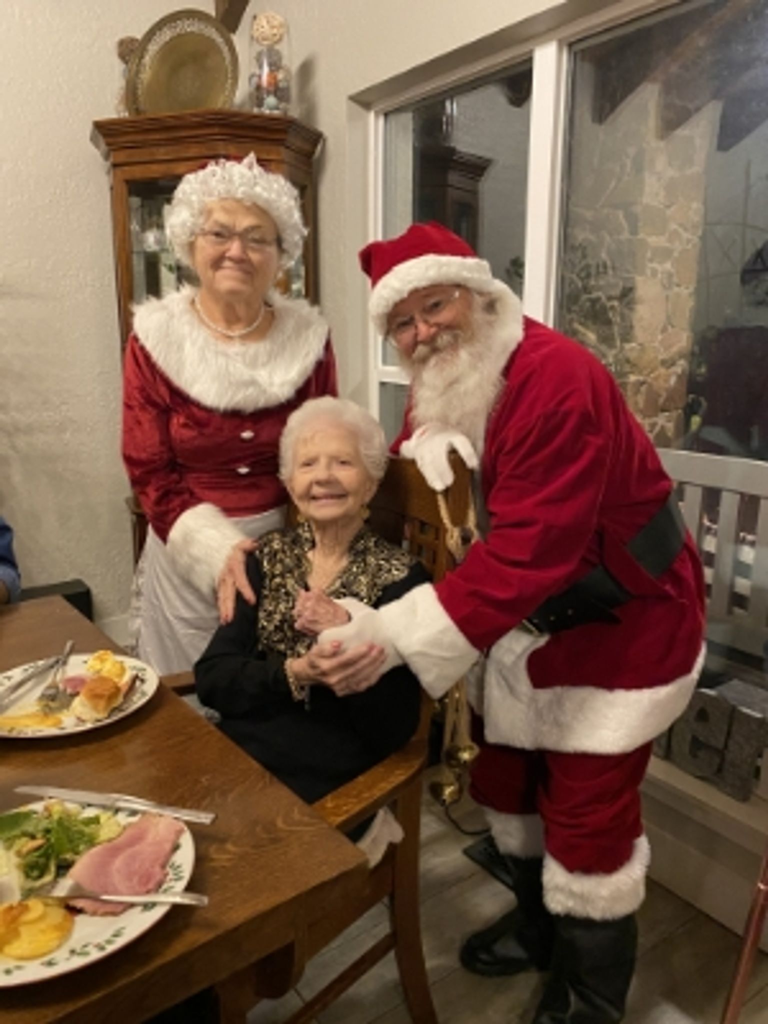 Yvonne Eileen Scott Little photo gallery image 4 of 4