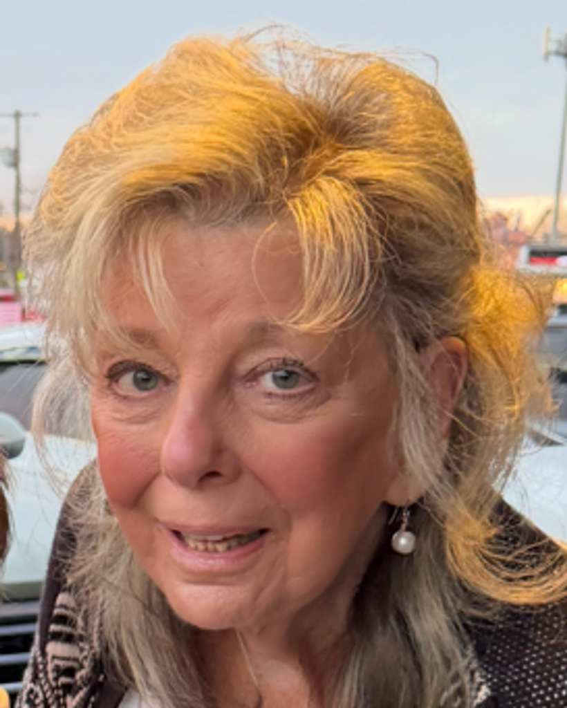 Rita Ray Profile Photo