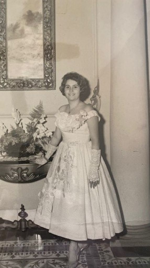 Esperanza M. Lara-Bosch
