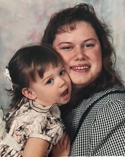 Anna Marie Radde photo gallery thumbnail 90 of 142