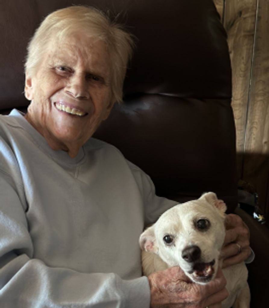 Elsa Knight Profile Photo