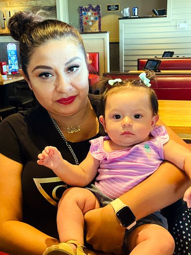 Karen Lizbeth Medellin photo gallery thumbnail 77 of 204