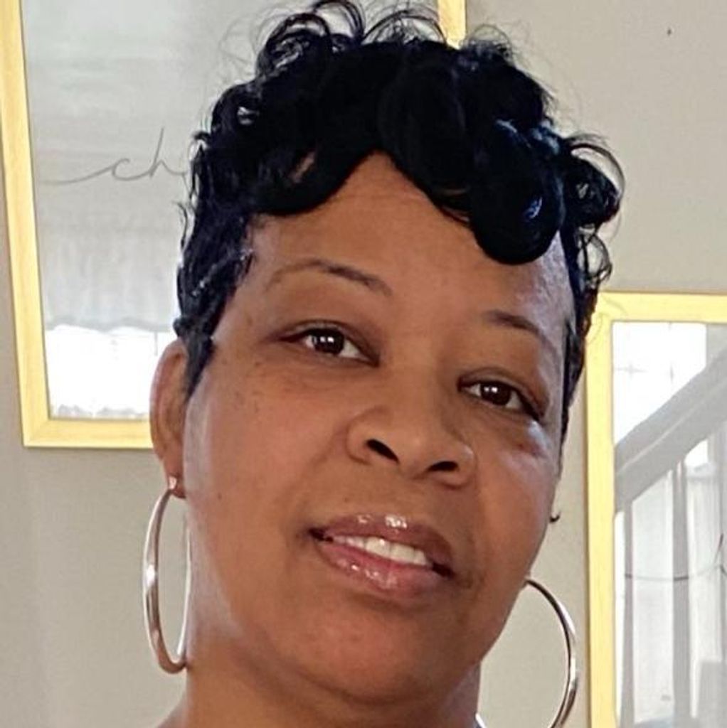 Nina Rochelle Profile Photo