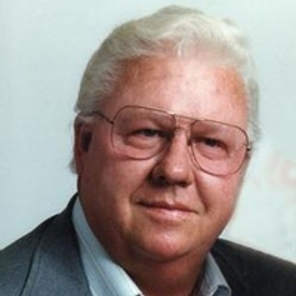 Dewey  Lee Wooten