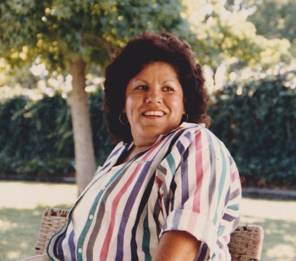 Helen Solis