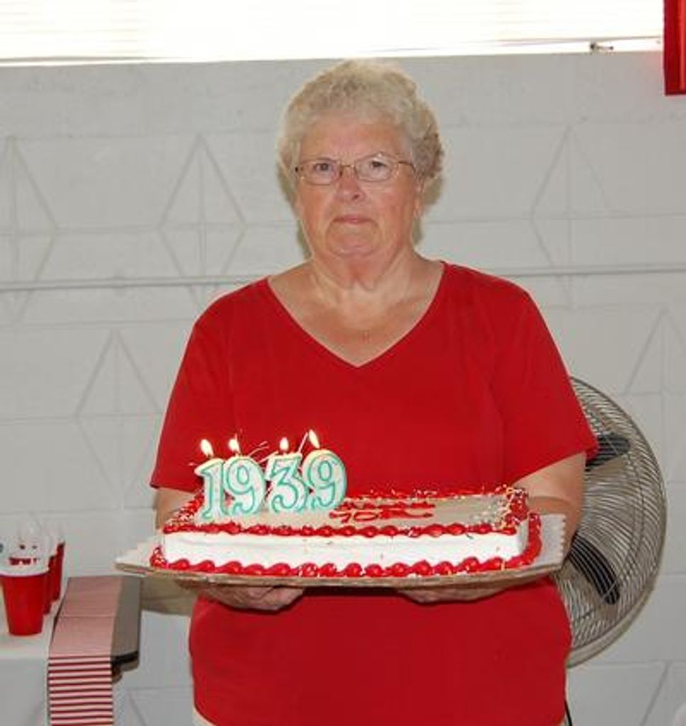 Evelyn Mae Pilkington