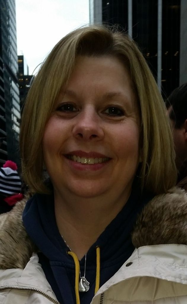 Julie Cheshire Profile Photo