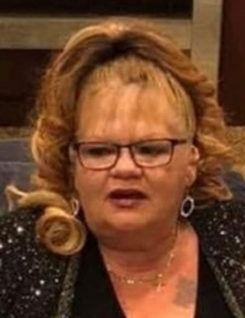 Leslie  Ann Moore 