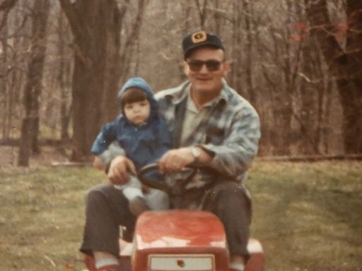 Bernard Lee Moore photo gallery thumbnail 49 of 293
