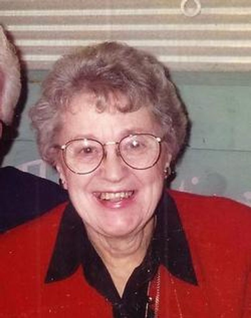 Evelyn Crowe Carlson Profile Photo